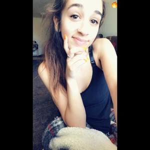 Meet your Posher, Selena